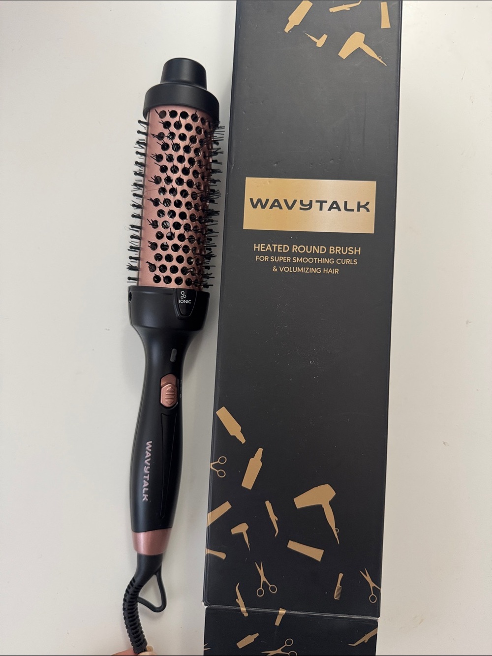 *BNIB* WAVYTALK Heated Round Brush - 1.5”